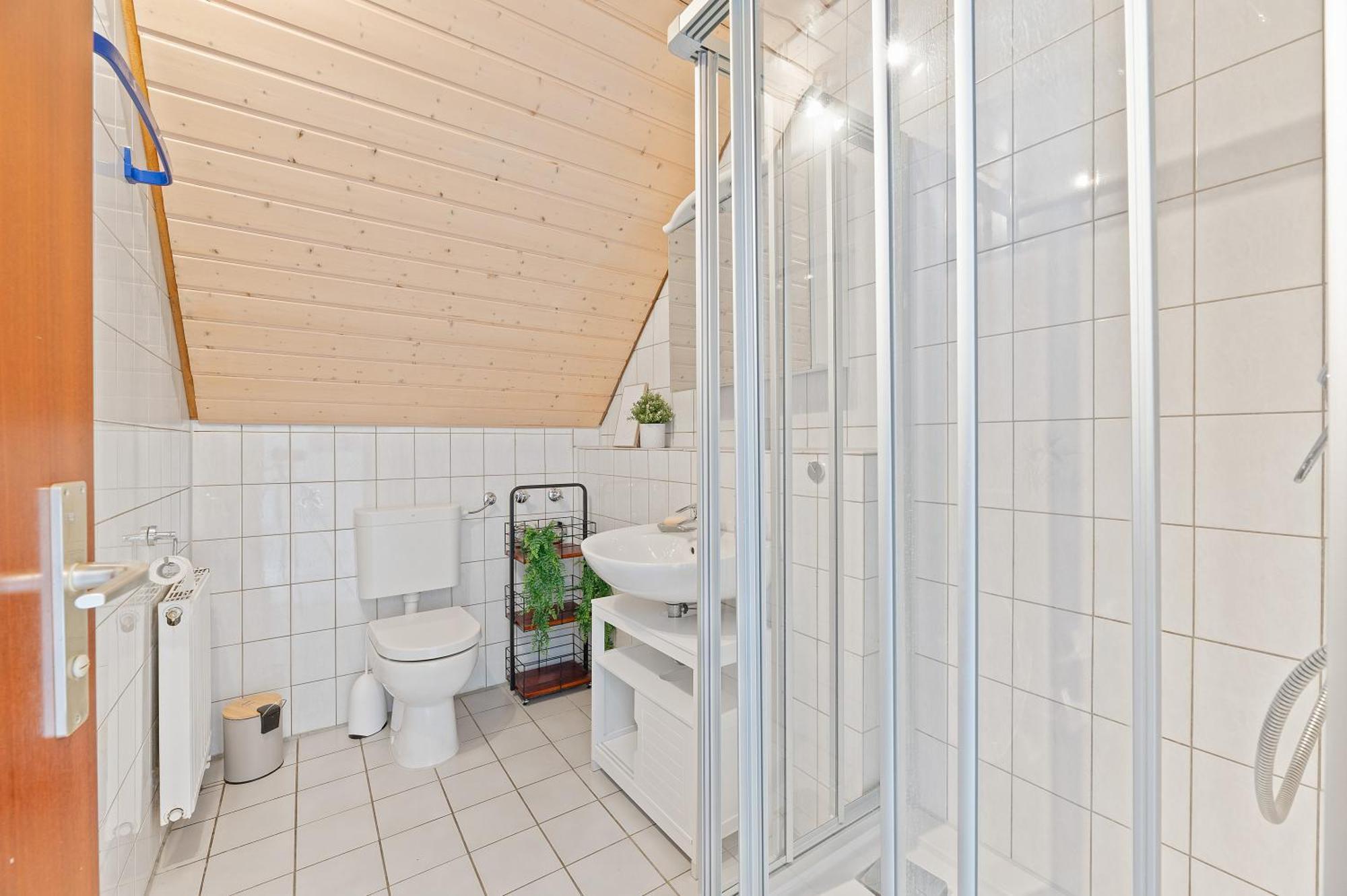 Perouser Wohlfuehloase Rutesheim Exteriör bild